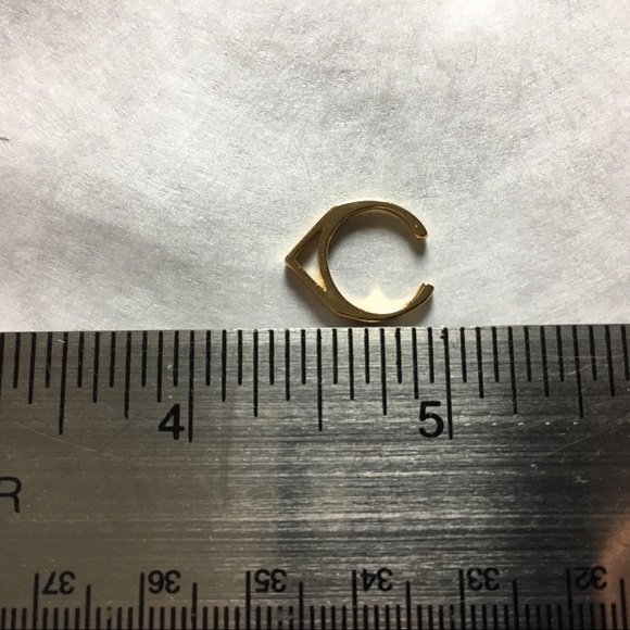 LUV AJ Ear Cuff - Picture 4 of 6